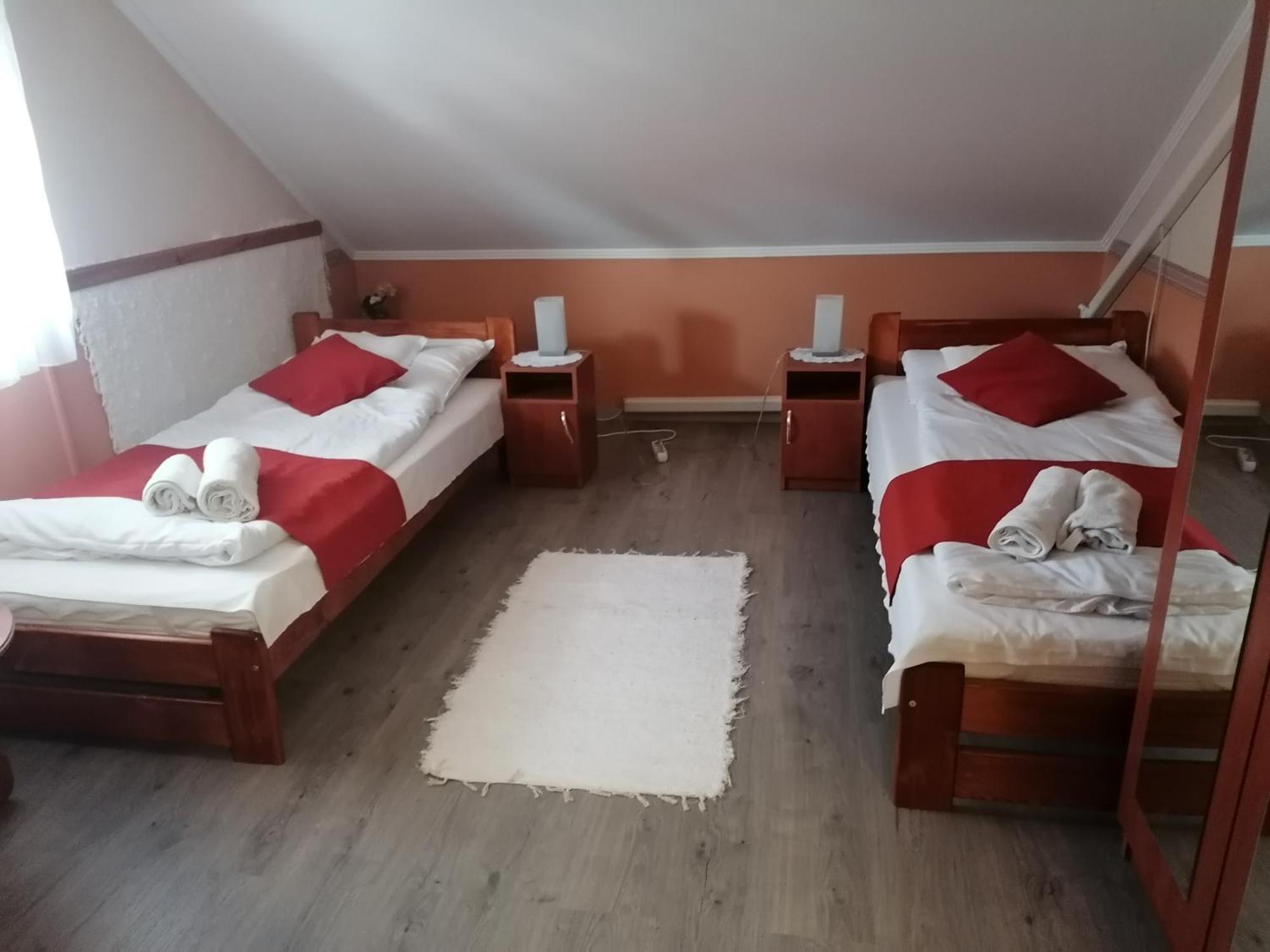 Iglodi Panzio Hotell Kunszentmárton Eksteriør bilde