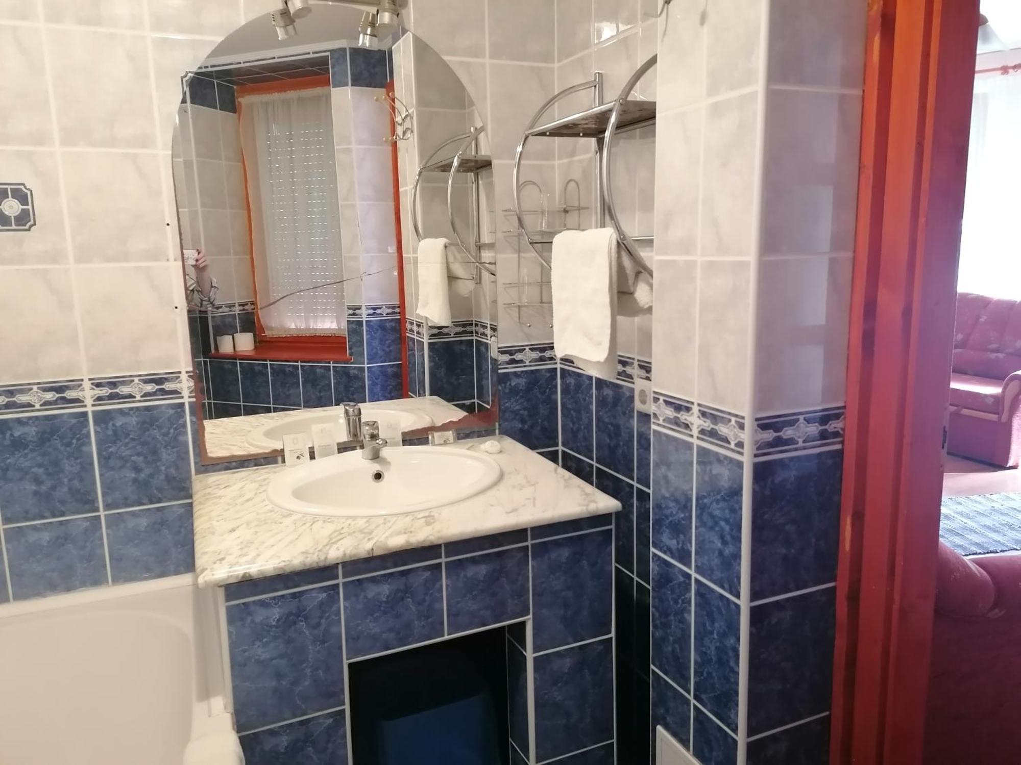 Iglodi Panzio Hotell Kunszentmárton Eksteriør bilde